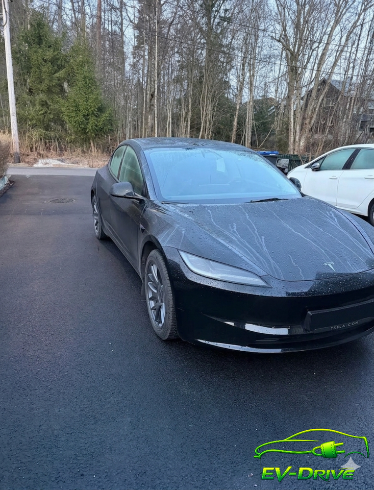 Tesla Model 3 Long Range AWD 4d