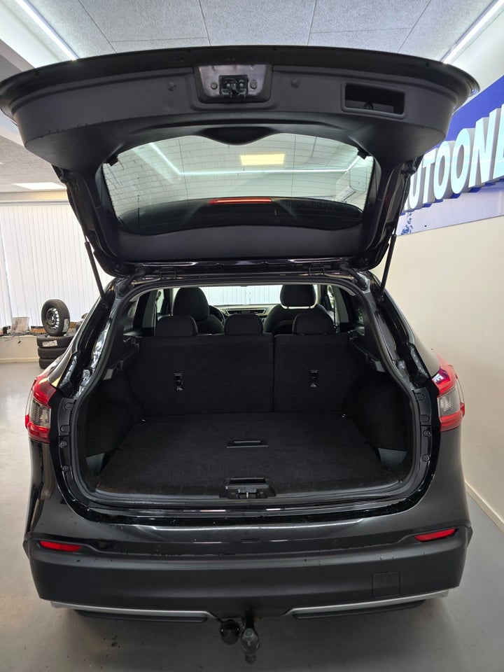 Nissan Qashqai 1,2 Dig-T 115 Tekna 5d