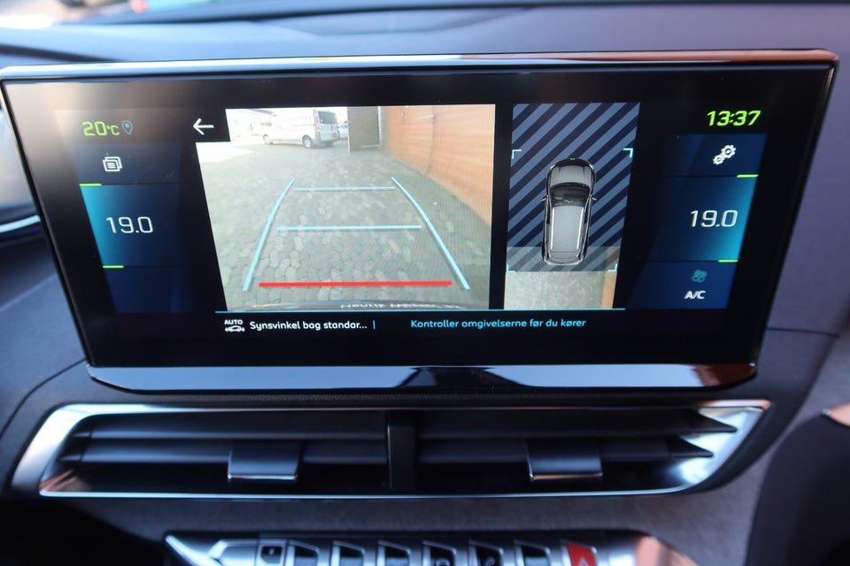 Peugeot 3008 1,6 Hybrid GT Black Pack EAT8 5d