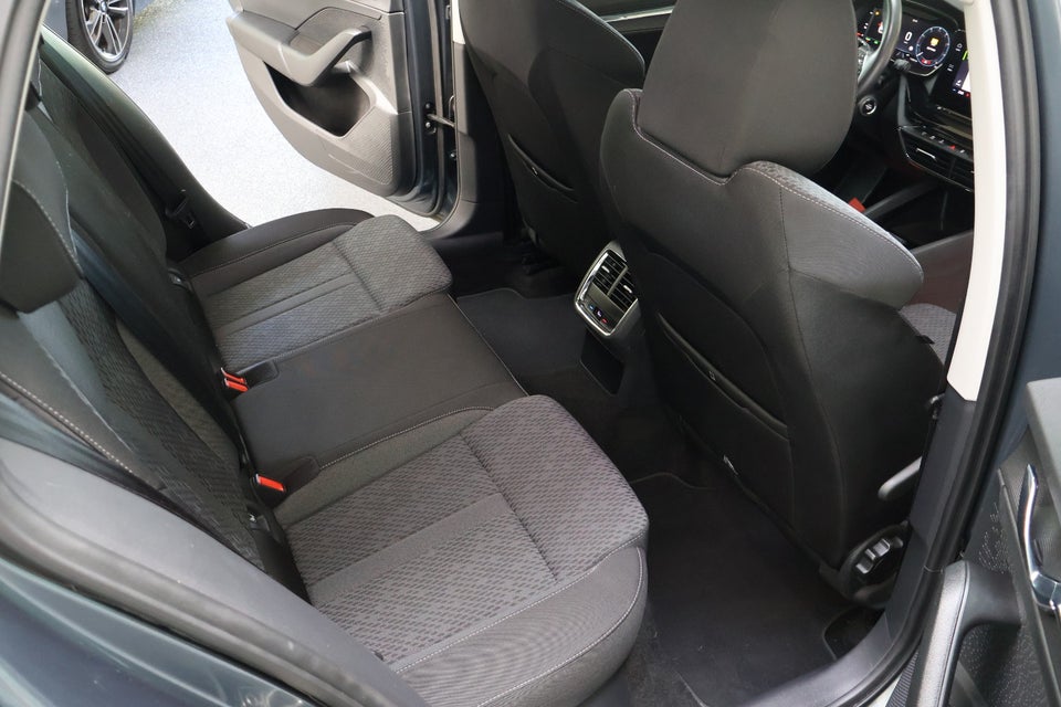 Skoda Octavia 1,4 TSi iV Plus Combi DSG 5d