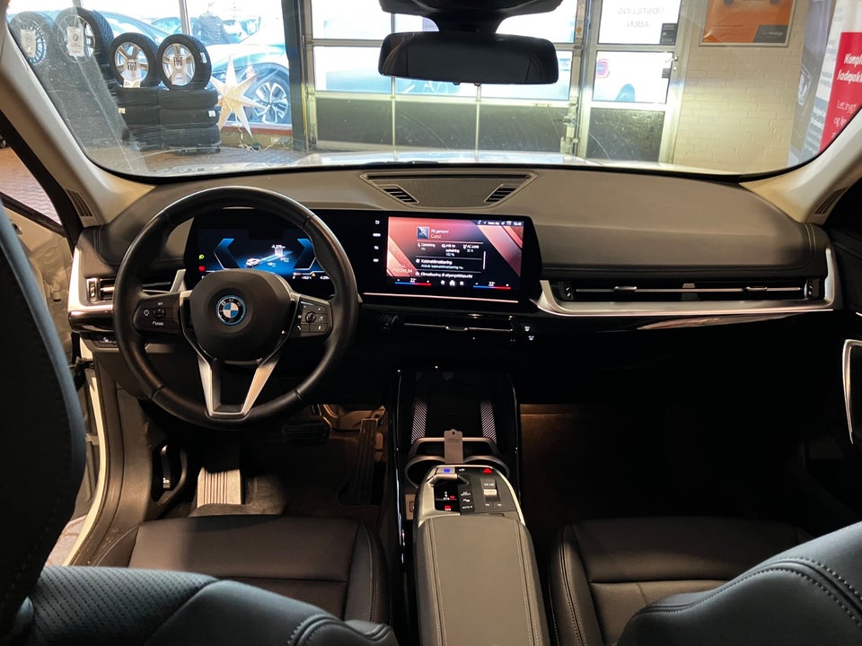 BMW iX1 eDrive20 X-Line 5d