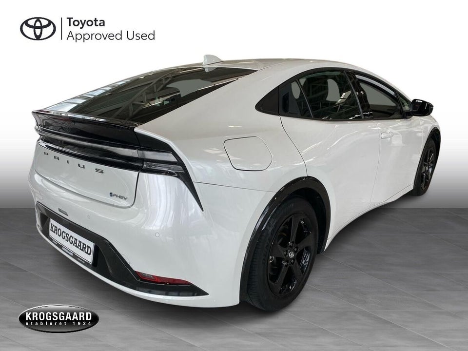 Toyota Prius 2,0 Plug-in Hybrid Elegant 5d