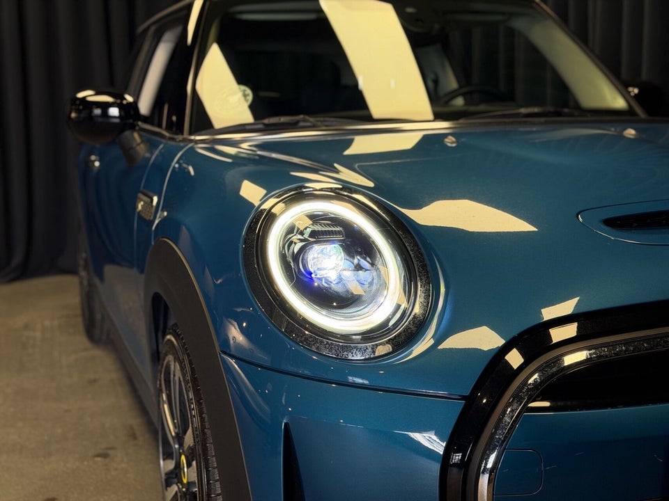 MINI Cooper SE Classic Trim 3d