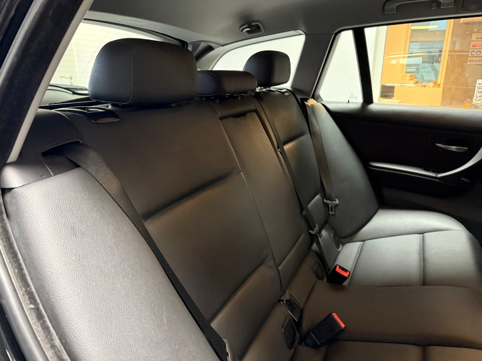 BMW 325i 2,5 Touring Steptr. 5d