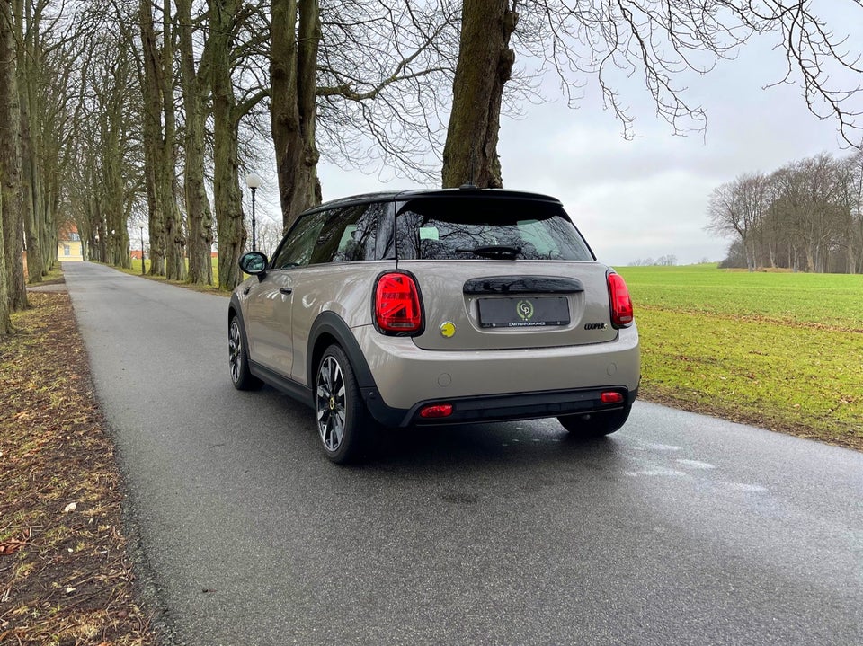 MINI Cooper SE Collection 3d