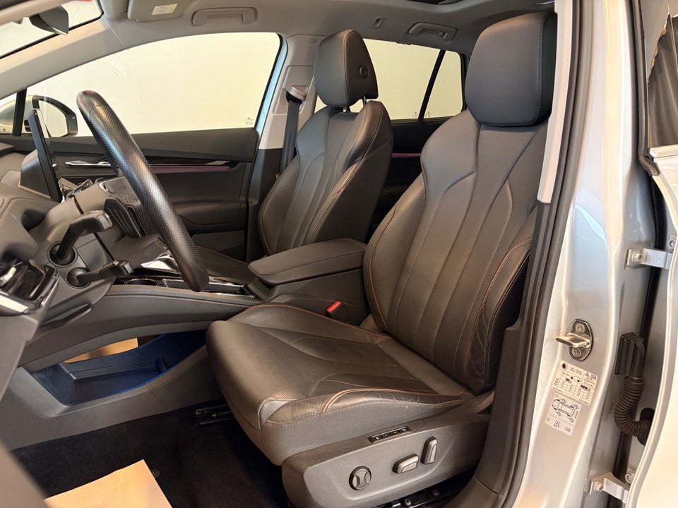 Skoda Enyaq 80 iV Design Selection Suite 5d