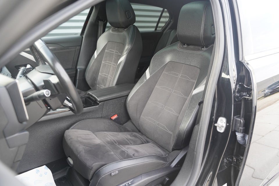 Opel Astra 1,6 PHEV Ultimate aut. 5d