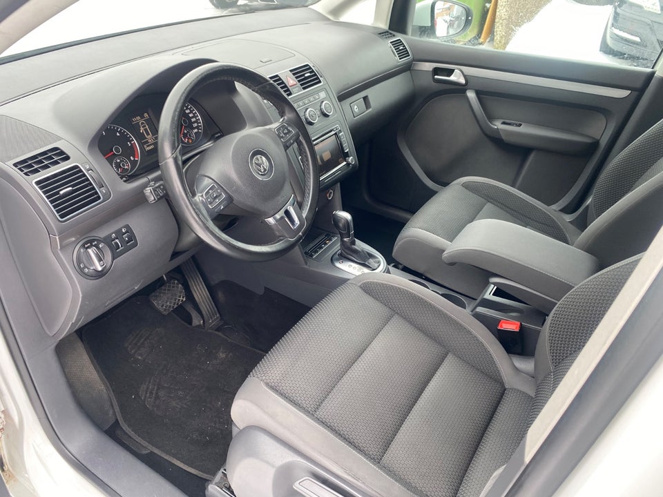 VW Touran 1,6 TDi 105 Comfortline DSG BMT 7prs 5d