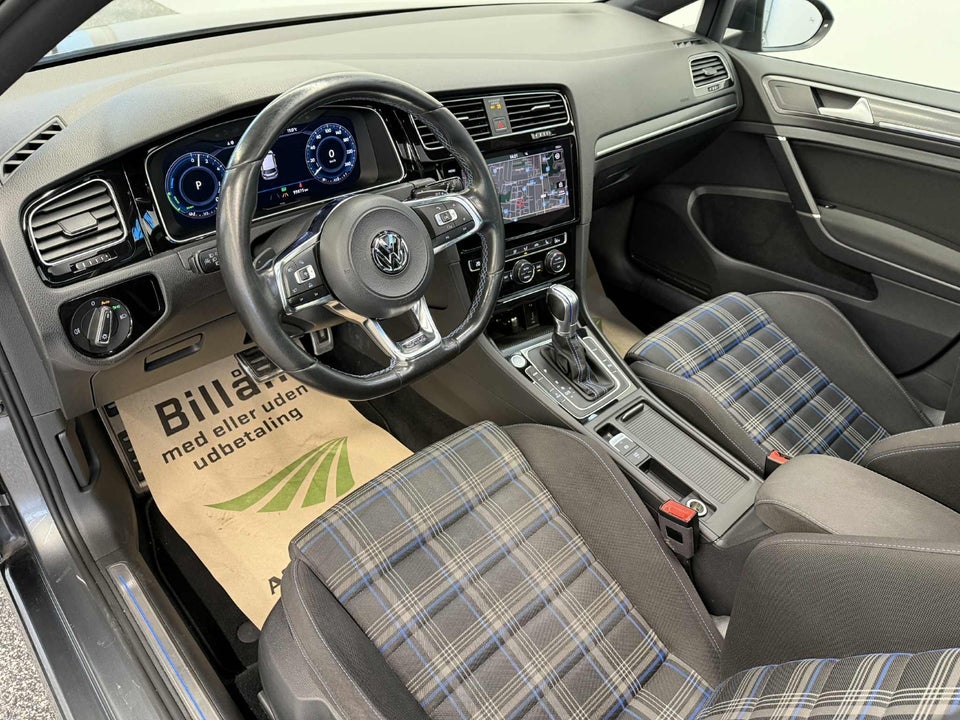 VW Golf VII 1,4 GTE DSG 5d