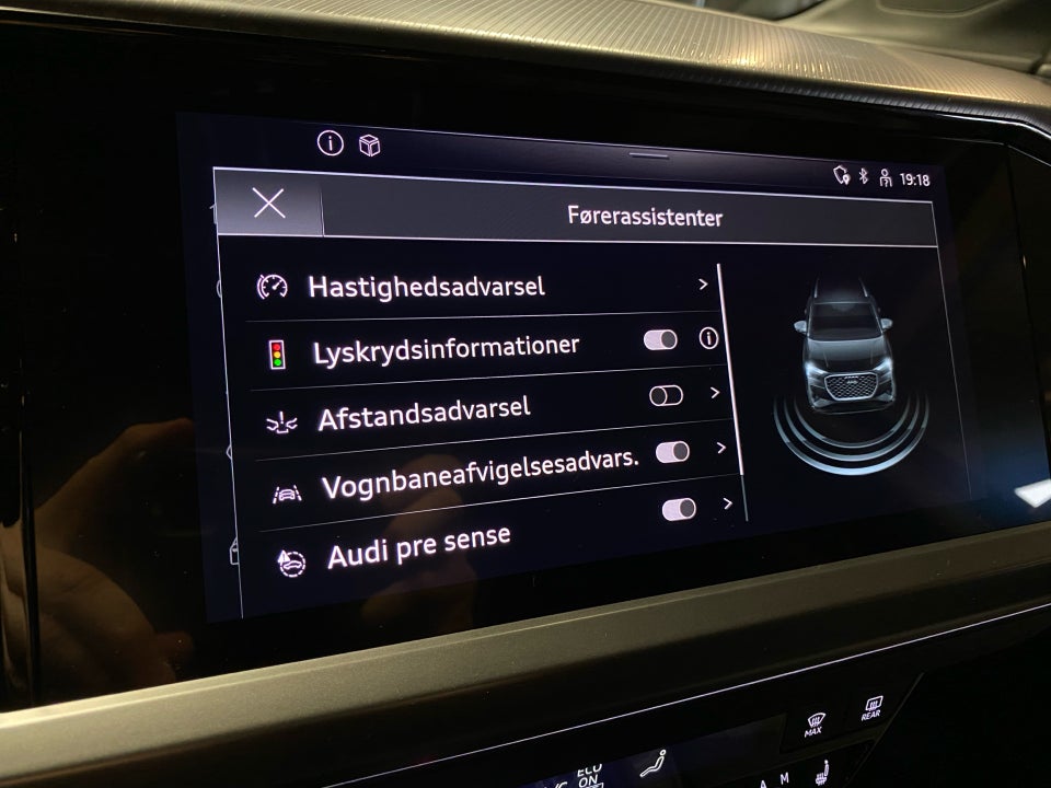 Audi Q4 e-tron 40  5d