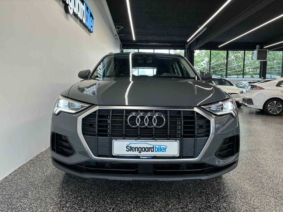 Audi Q3 45 TFSi e Attitude plus S-tr. 5d