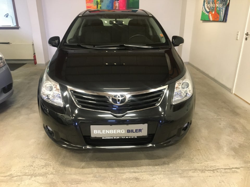 Toyota Avensis 1,8 VVT-i TX stc. 5d