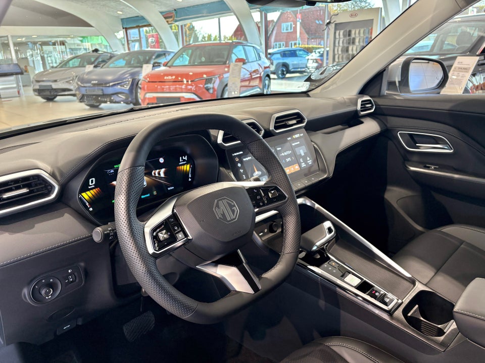 MG ZS 1,5 Hybrid+ Luxury 5d