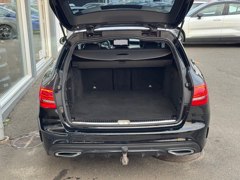 Mercedes C300 d 2,0 AMG Line stc. aut. 5d