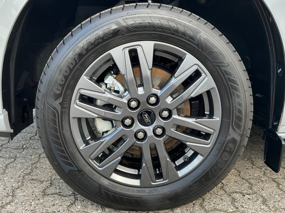 Ford E-Transit Custom 340L 64 Limited