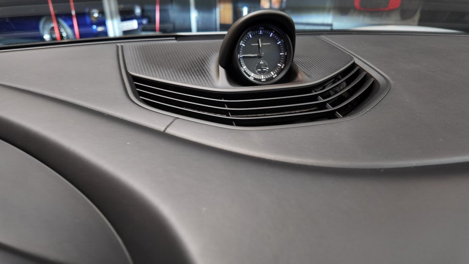 Porsche Taycan GTS Performance+  4d