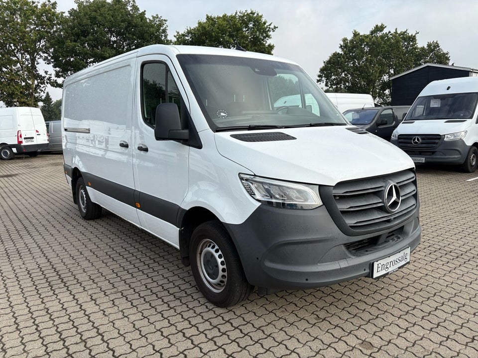 Mercedes Sprinter 319 3,0 CDi A2 Kassevogn aut. RWD