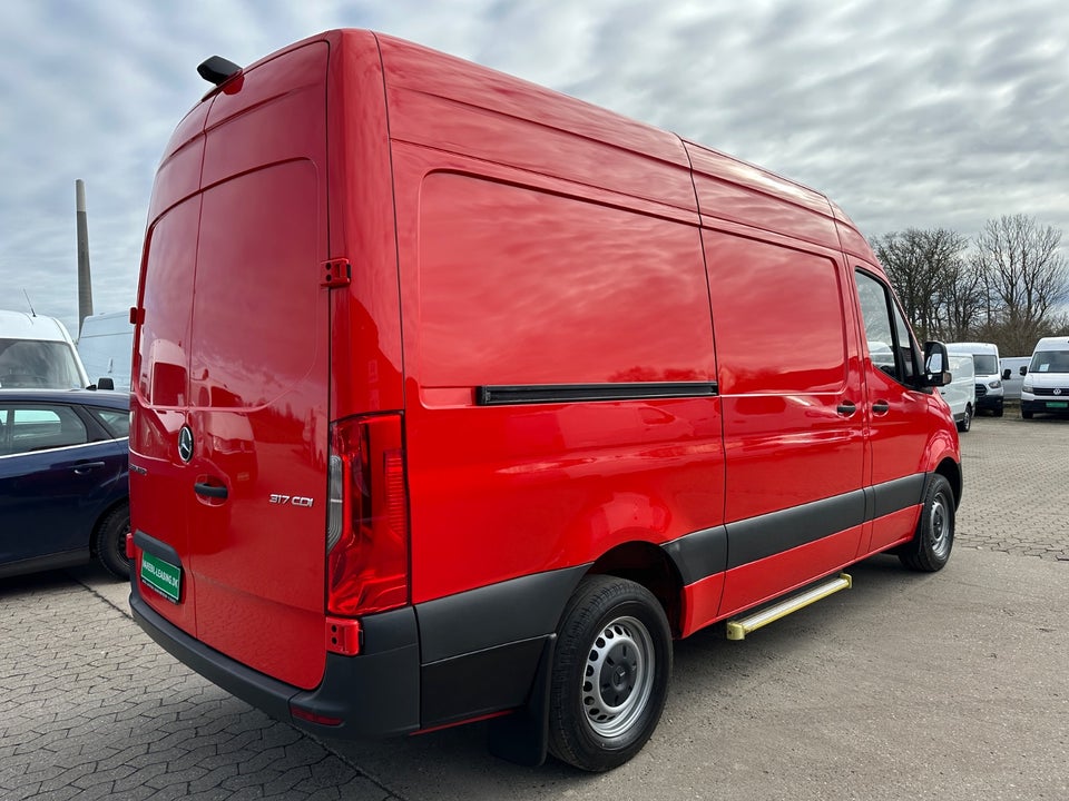 Mercedes Sprinter 317 2,0 CDi A2 Kassevogn aut. RWD