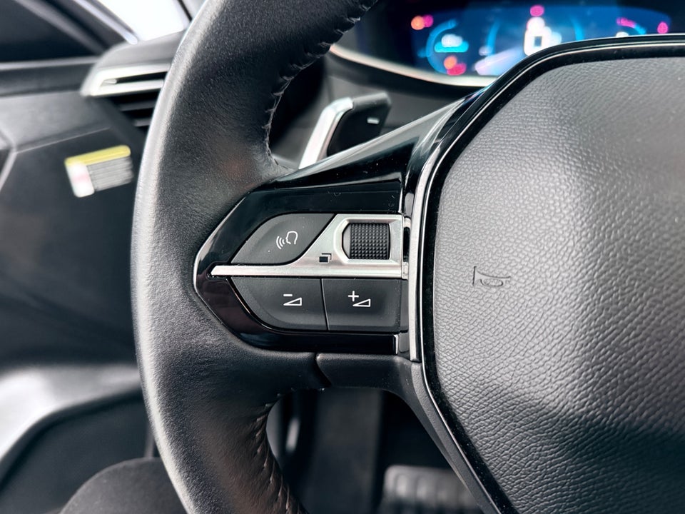 Peugeot 208 1,2 PureTech 100 Edition:210+ EAT8 5d