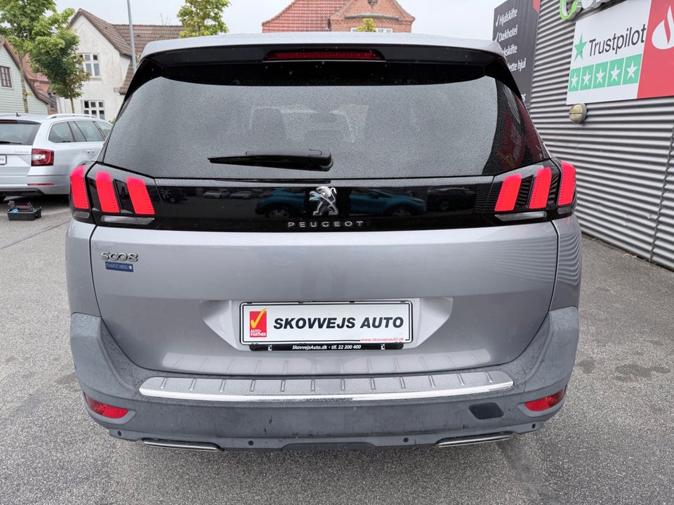 Peugeot 5008 1,5 BlueHDi 130 Allure 7prs 5d