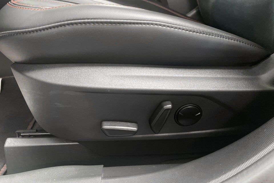 Ford Mustang Mach-E 88 Premium Extended Range 5d