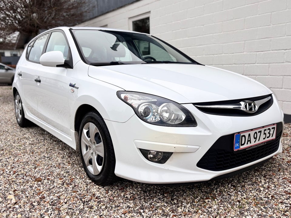 Hyundai i30 1,4 CVVT Comfort 5d