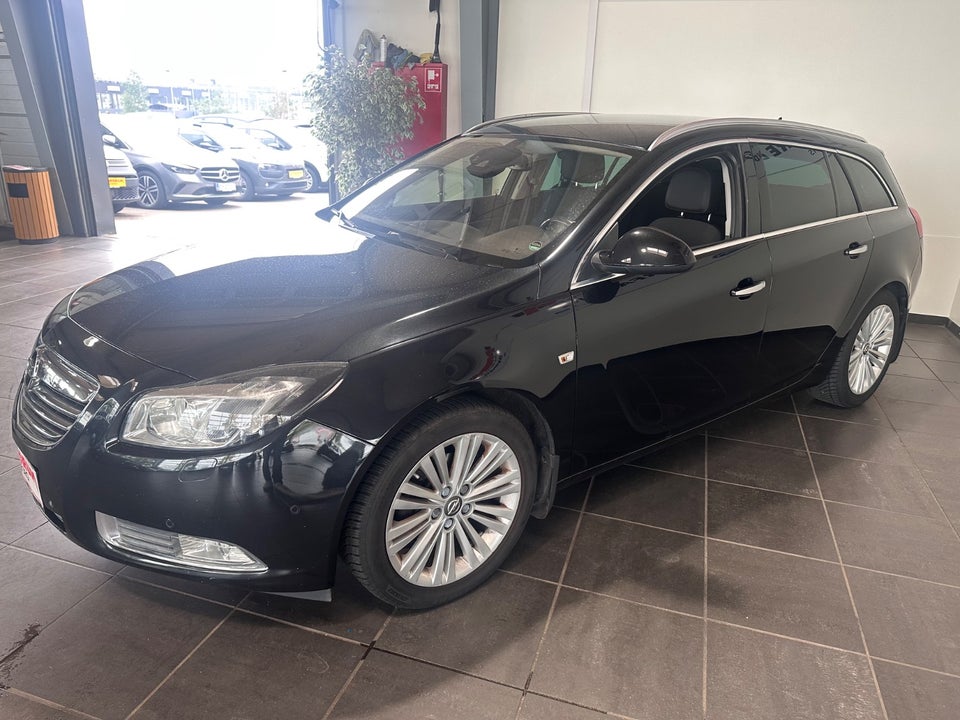 Opel Insignia 1,4 T 140 Cosmo Sports Tourer eco 5d