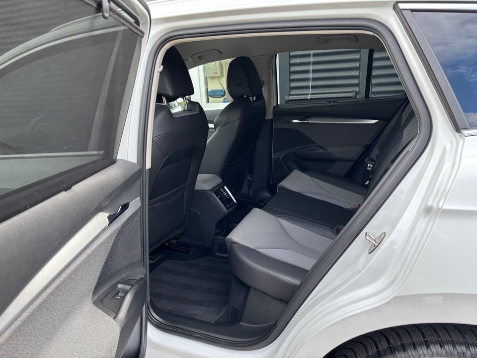 Skoda Enyaq 80 iV Loft 5d