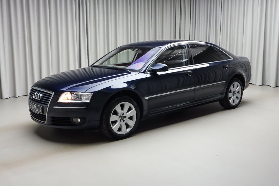 Audi A8 4,2 quattro Tiptr. lang 4d