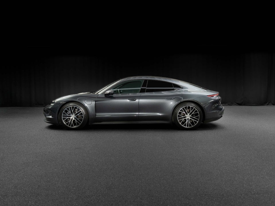 Porsche Taycan Performance+ 4d