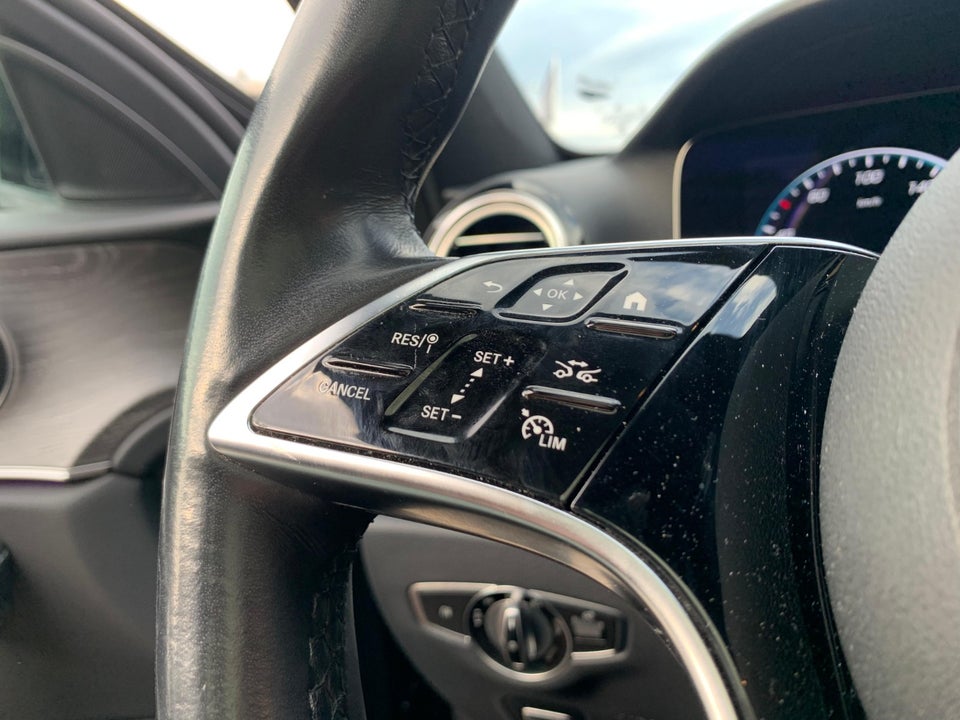 Mercedes E300 de 2,0 AMG Line aut. 4d