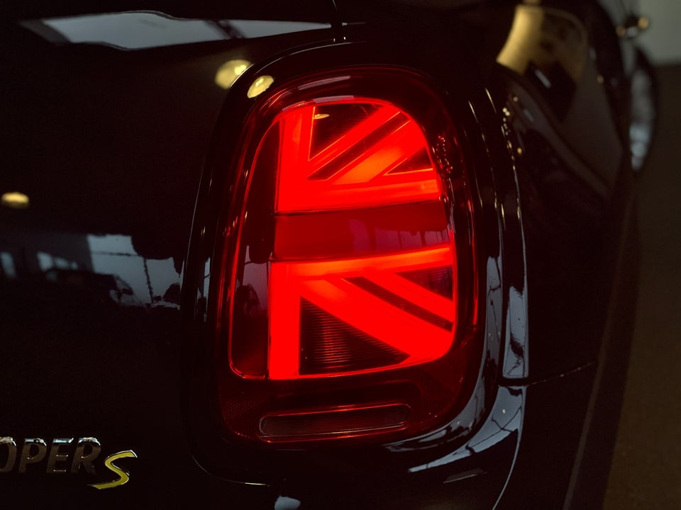 MINI Cooper SE Classic Trim 3d