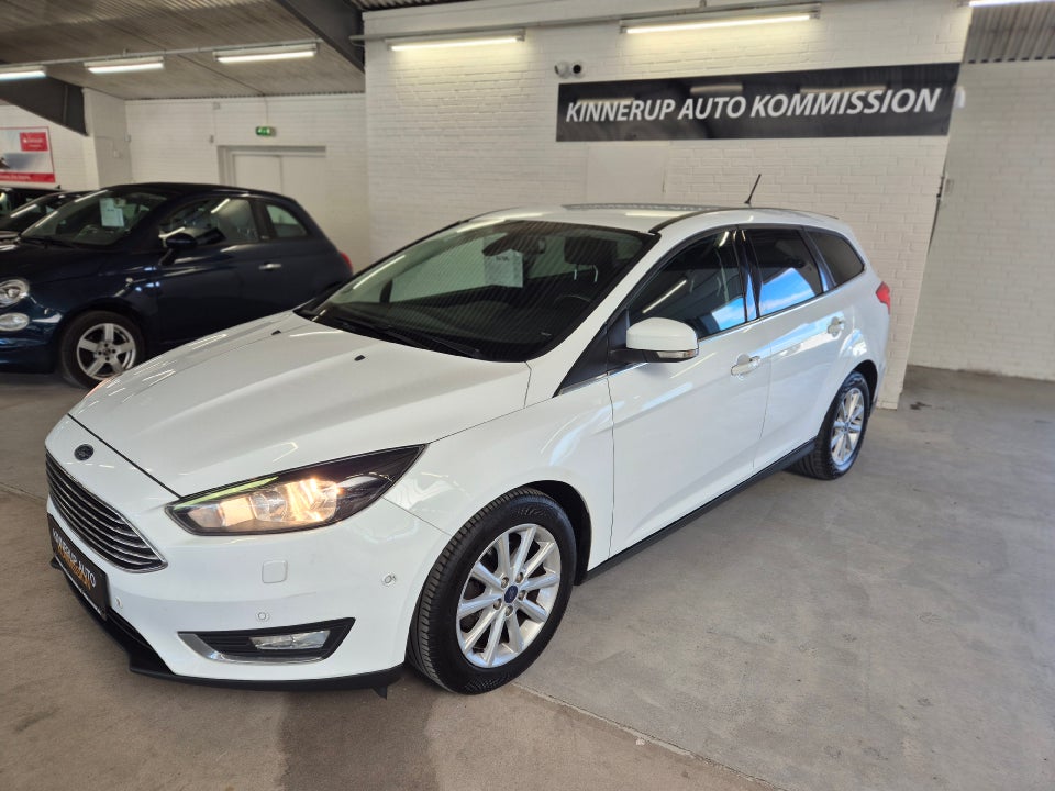 Ford Focus 1,0 EcoBoost Titanium stc. 5d