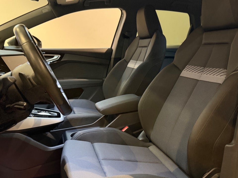 Audi Q4 e-tron 40 Advanced 5d