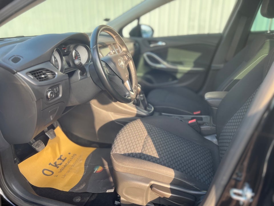 Opel Astra 1,0 T 105 Enjoy 5d