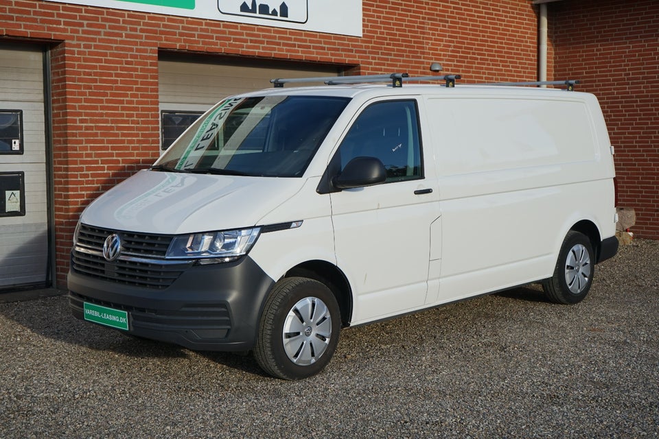 VW Transporter 2,0 TDi 110 Kassevogn lang