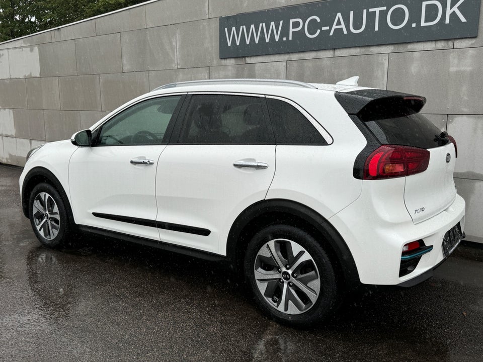 Kia e-Niro 64 Advance 5d