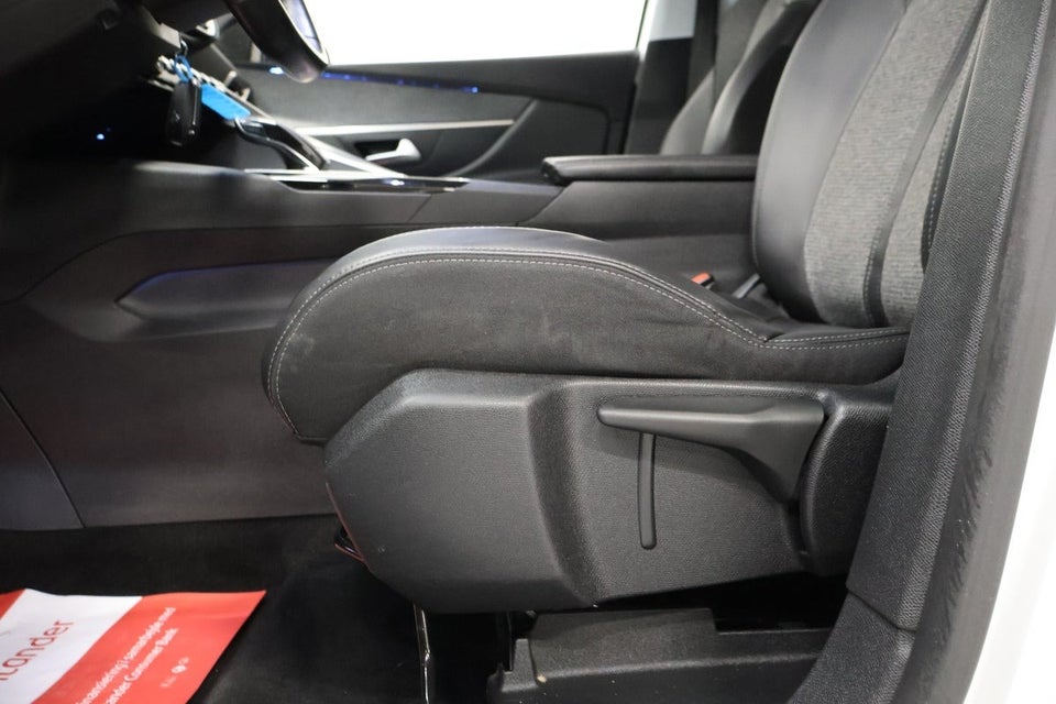 Peugeot 3008 1,5 BlueHDi 130 Allure EAT8 5d