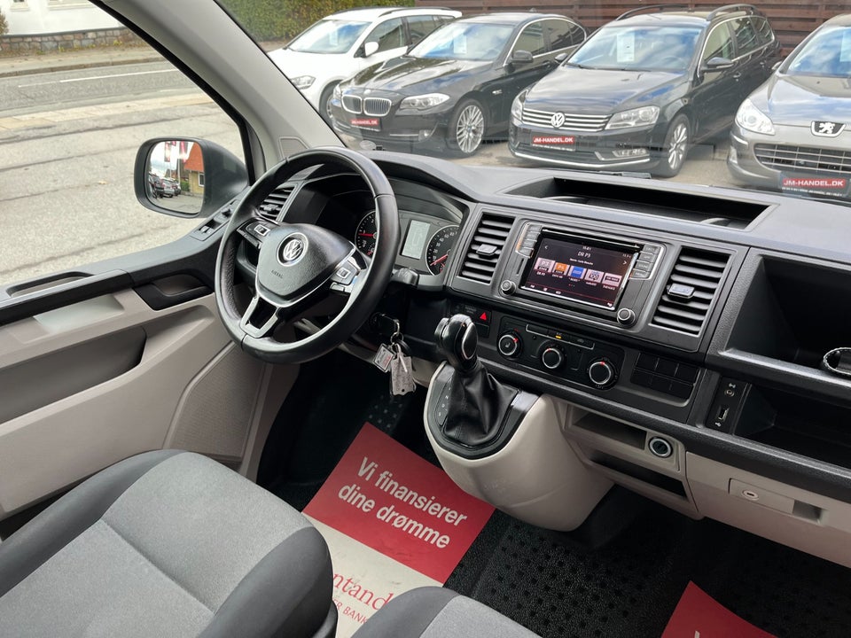VW Transporter 2,0 TDi 150 Kassevogn DSG kort