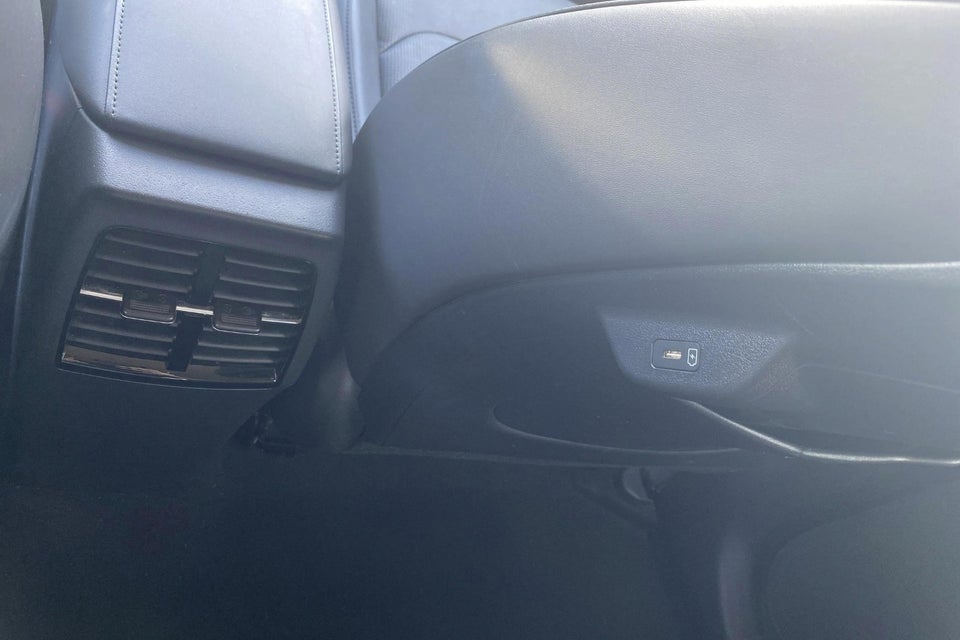 Kia Niro 64 EV Premium 5d