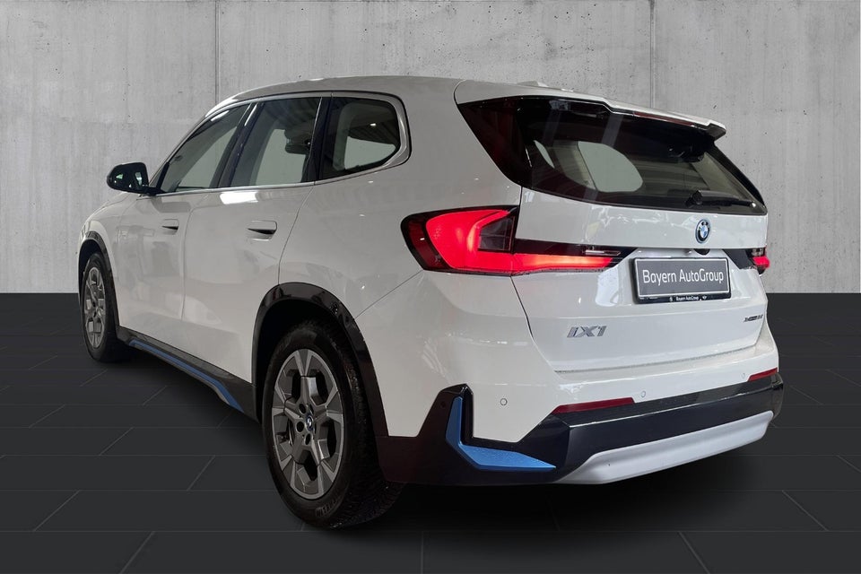BMW iX1 xDrive30 X-Line 5d