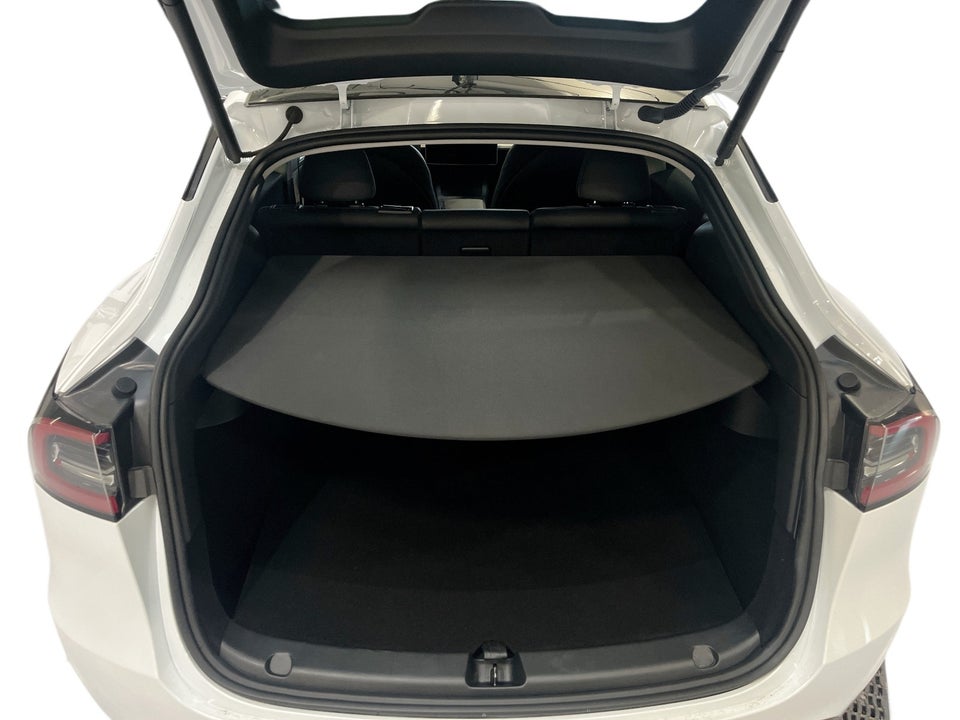 Tesla Model Y RWD 5d