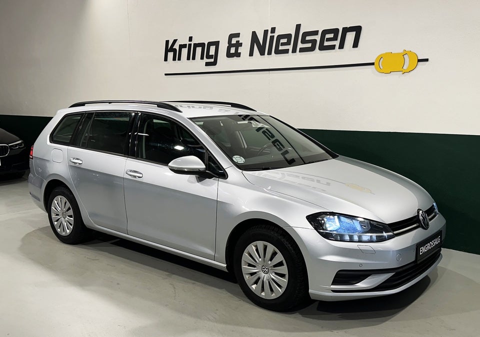VW Golf VII 1,6 TDi 115 Trendline Variant 5d