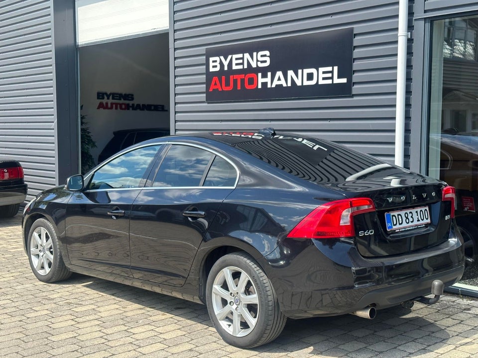 Volvo S60 2,0 D3 136 Momentum aut. 4d