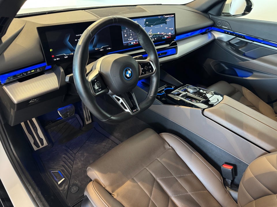BMW i5 eDrive40 M-Sport Pro 4d