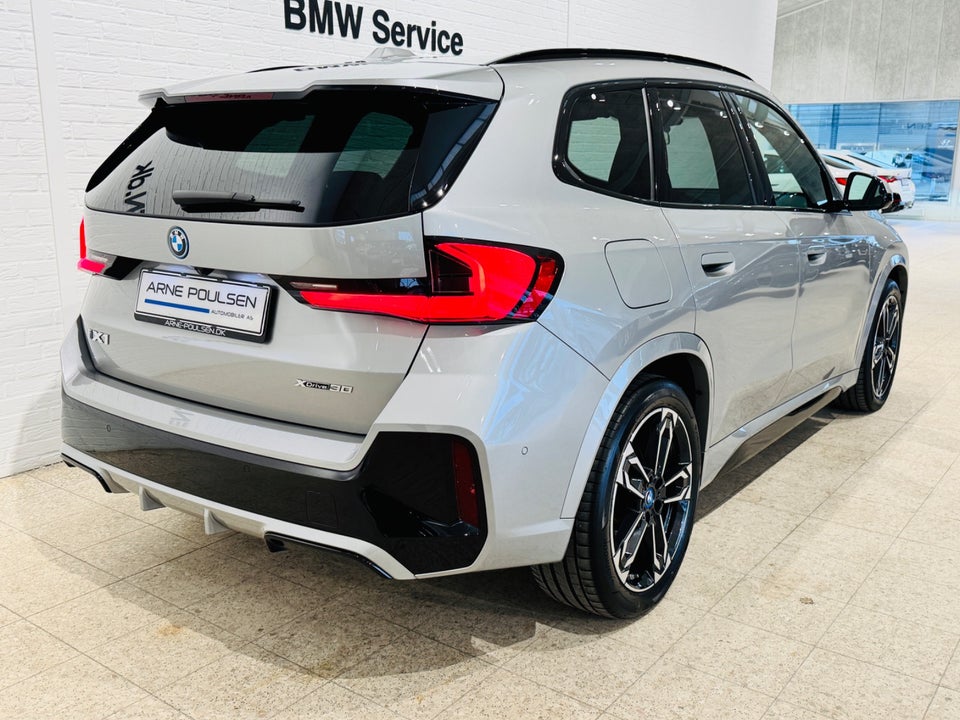 BMW iX1 xDrive30 M-Sport 5d