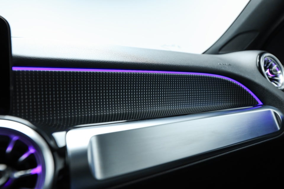 Mercedes EQB300 4Matic 7prs 5d