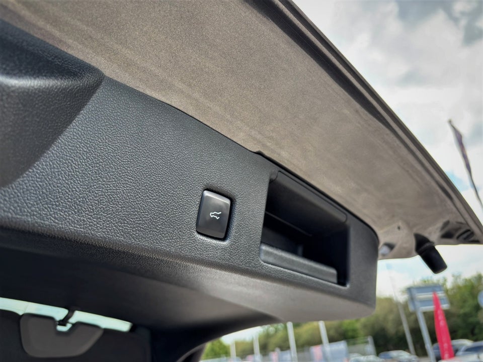 Ford Kuga 2,5 PHEV ST-Line X CVT 5d