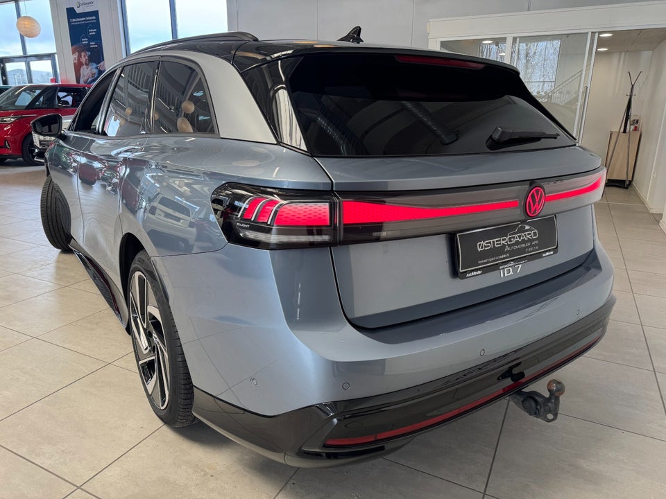 VW ID.7 77 Style+ Tourer 5d