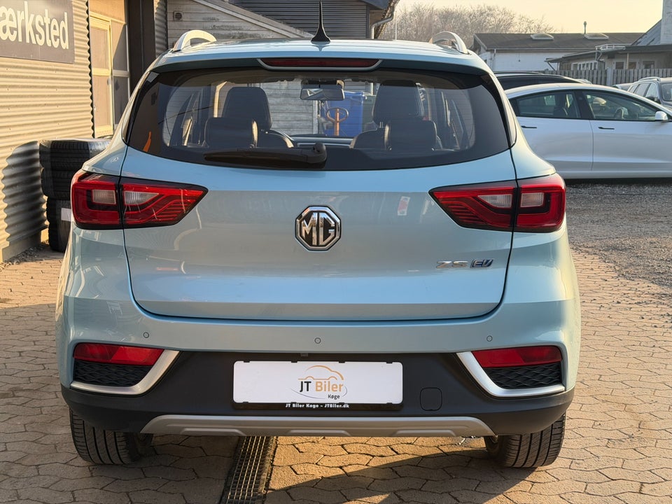MG ZS EV Luxury 5d